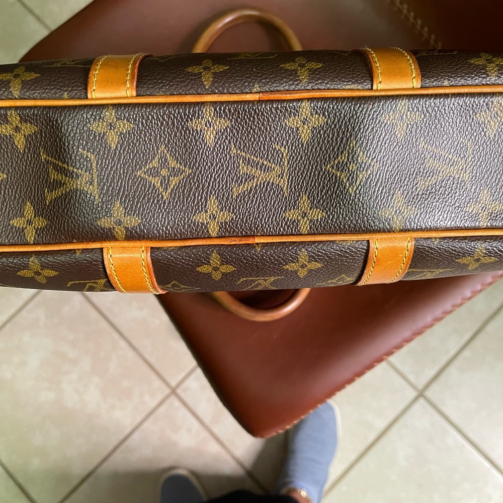 Authentic Louis Vuitton Monogram Document Porte - image 6